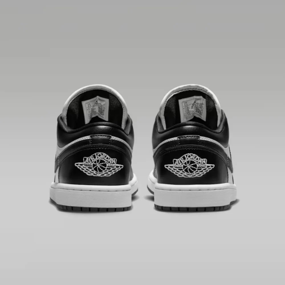 Air Jordan 1 Low Sneakers (2)